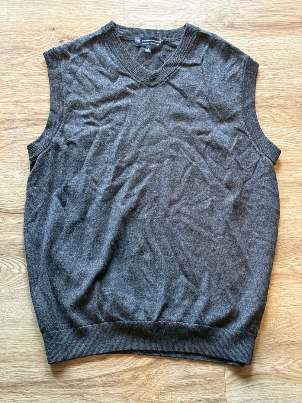 Hart Schaffner Marx Men's Charcoal Gray V-Neck Sweater Vest